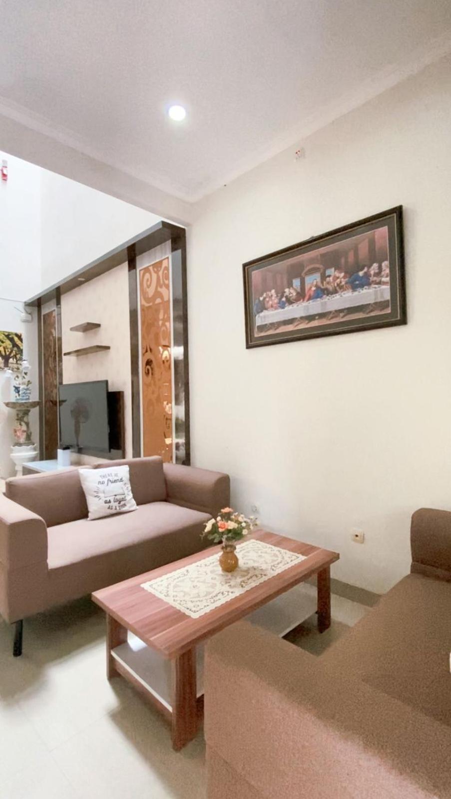 Kirana Residence By Sampai Coliving Jogjakarta Buitenkant foto